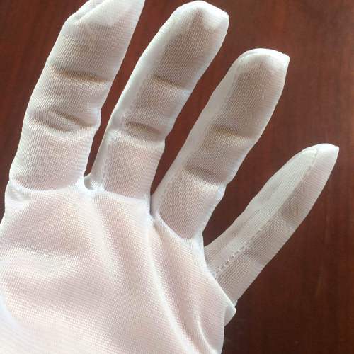 信息由锡山区锡北镇泰罗针纺织品厂提供的关于防护手套的产地位于江苏